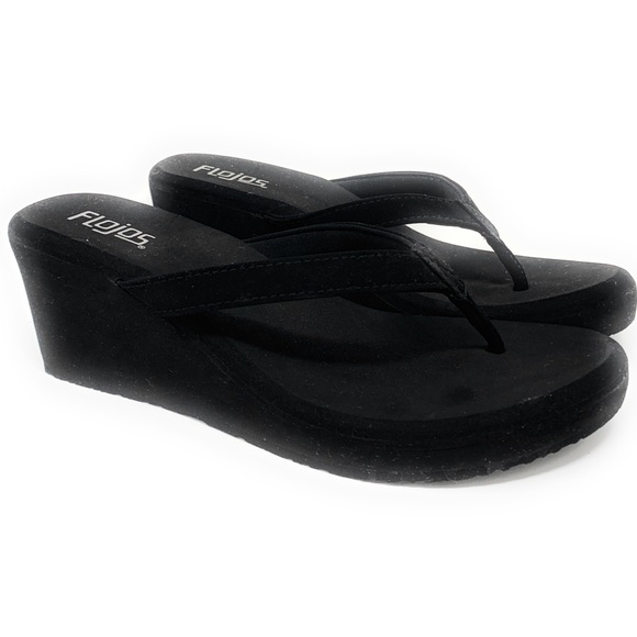 flojos wedge flip flops